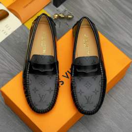 Picture of Louis Vuitton Shoes _SKULVsz38-44hnx050311847